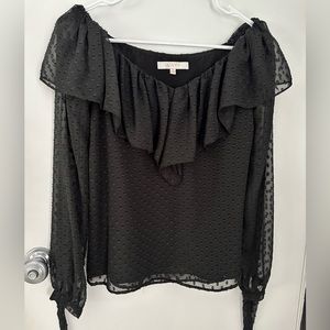 WAYF long sleeve of the shoulder ruffled neckline top in black
